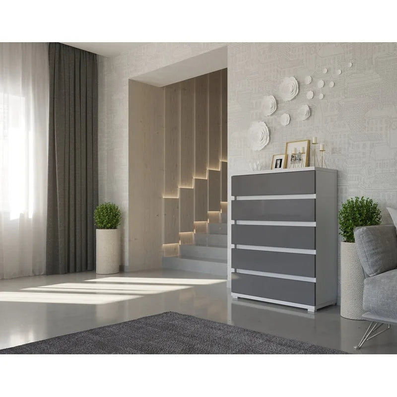 Modern 5-Drawer Dresser with Clean Lines for Bedroom Storage