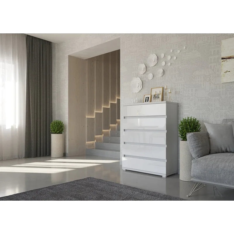 Modern 5-Drawer Dresser with Clean Lines for Bedroom Storage