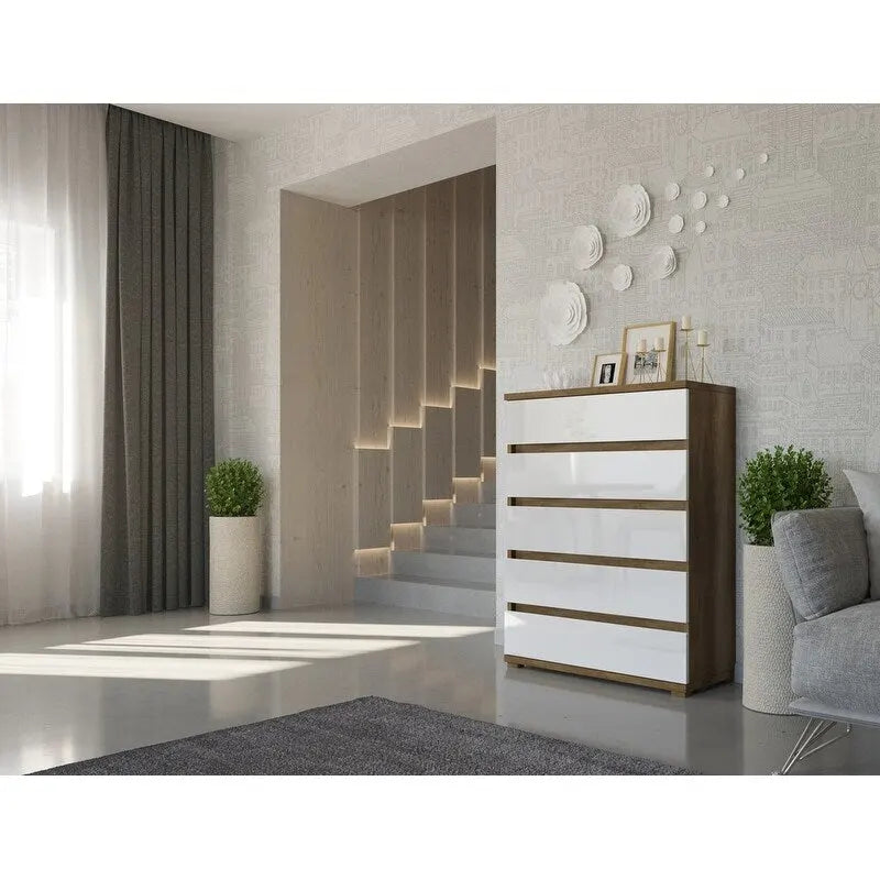 Modern 5-Drawer Dresser with Clean Lines for Bedroom Storage