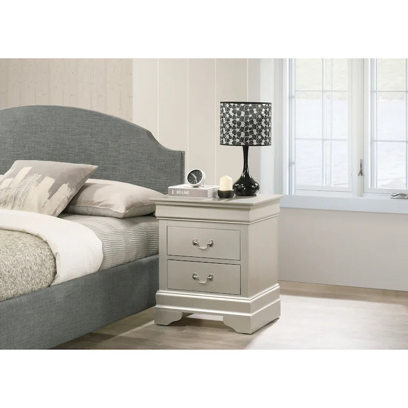 Traditional 2-Drawer Wood Nightstand