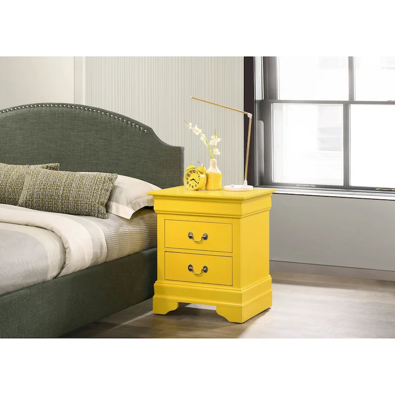 Traditional 2-Drawer Wood Nightstand